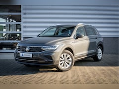 Volkswagen Tiguan - Life Business 1.5TSI 130 pk SUV | Camera| Winterpakket | Trekhaak| Nederlandse auto|