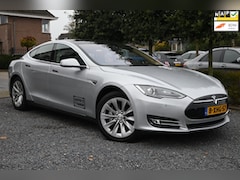 Tesla Model S - 85 Base 367 PK Free Supercharge Pano Camera Leder Xenon 19''