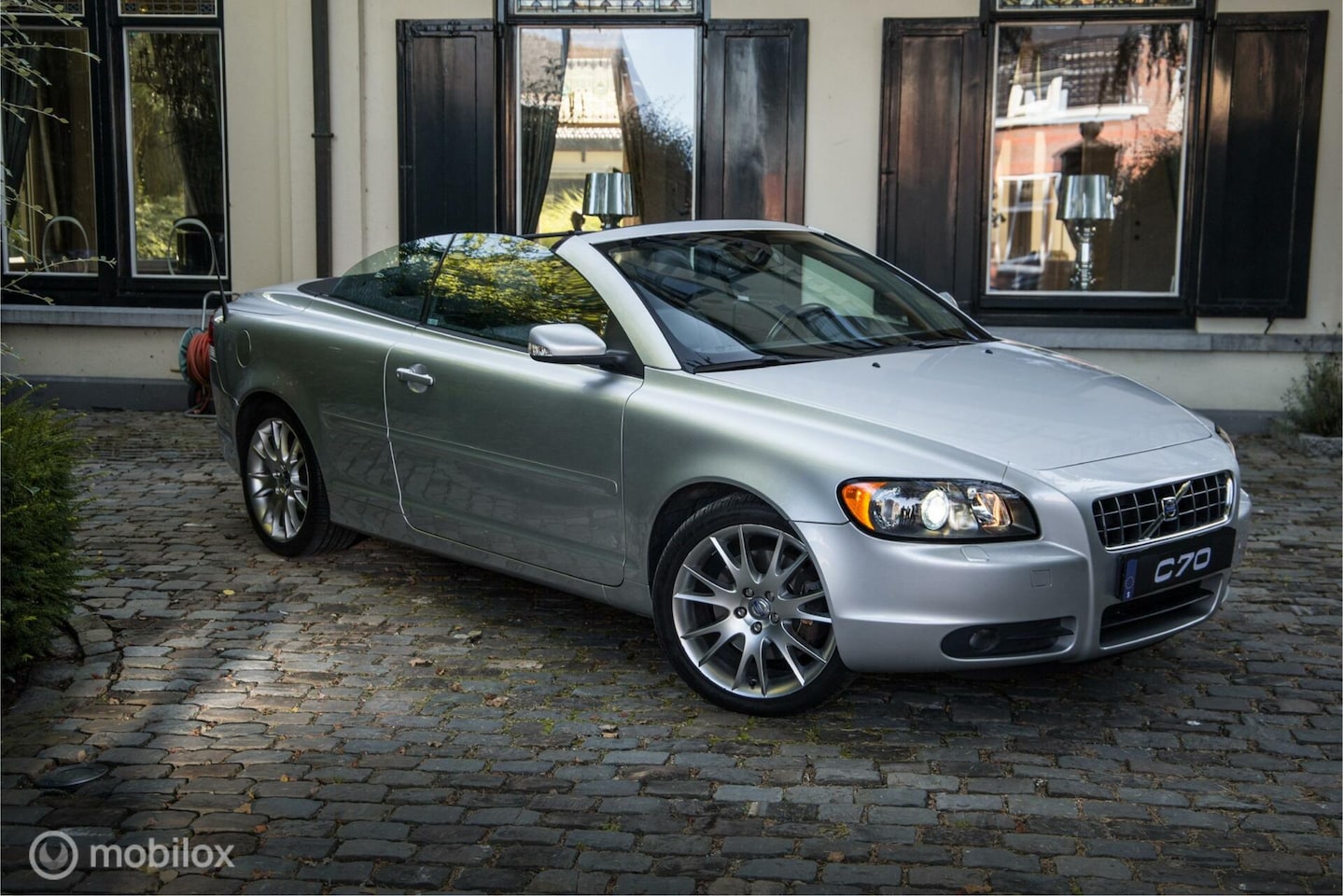 Volvo C70 Convertible - 2.5 T5 Summum 2.5 T5 Summum - AutoWereld.nl