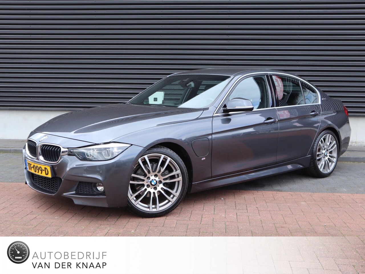 BMW 3-serie - 330e Edition M Sport Shadow Executive | Leder | Cruise | Camera | Navi | - AutoWereld.nl