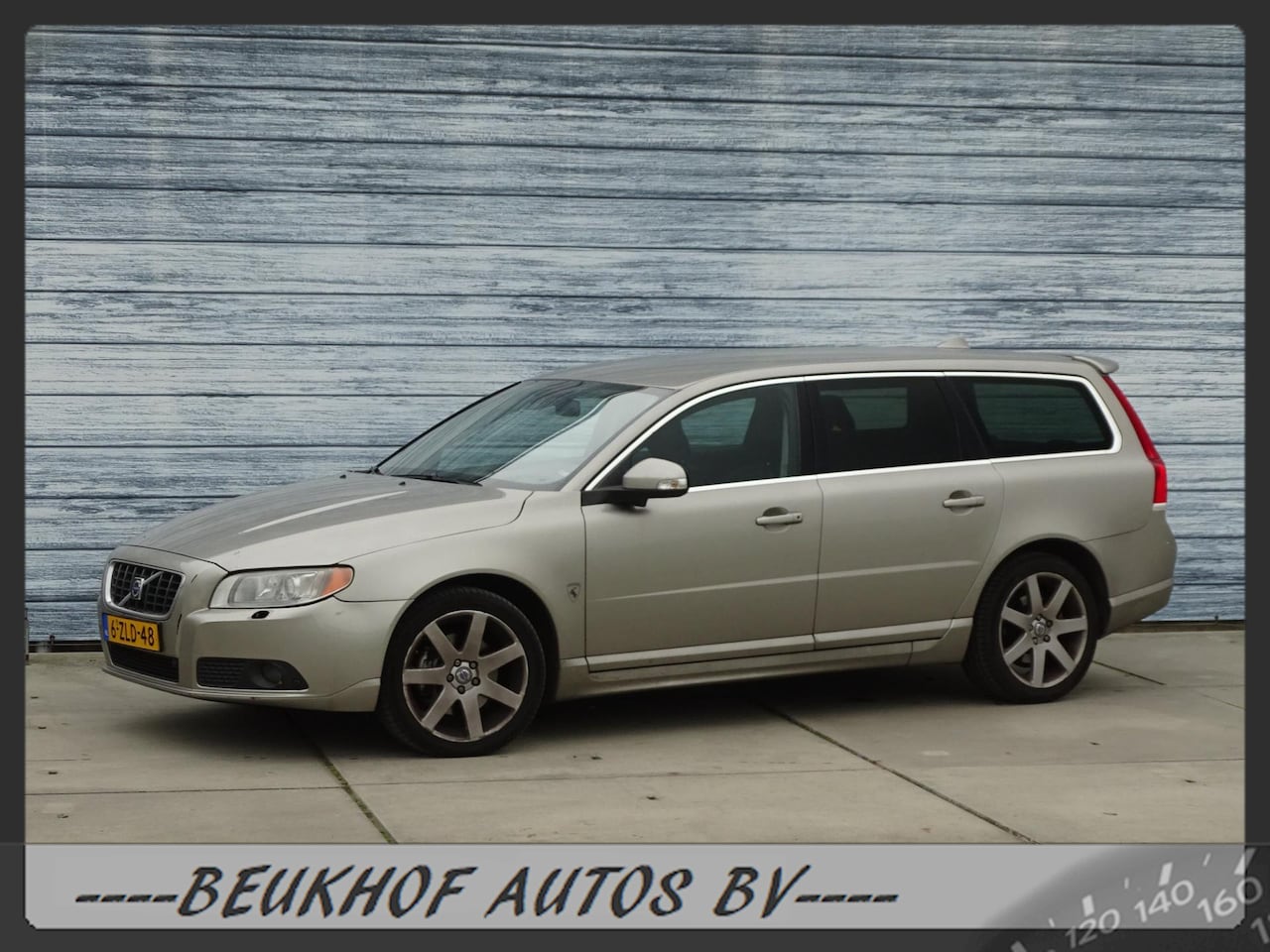 Volvo V70 - 2.4 D5 Summum Trekhaak Leer Veel opties 205pk - AutoWereld.nl