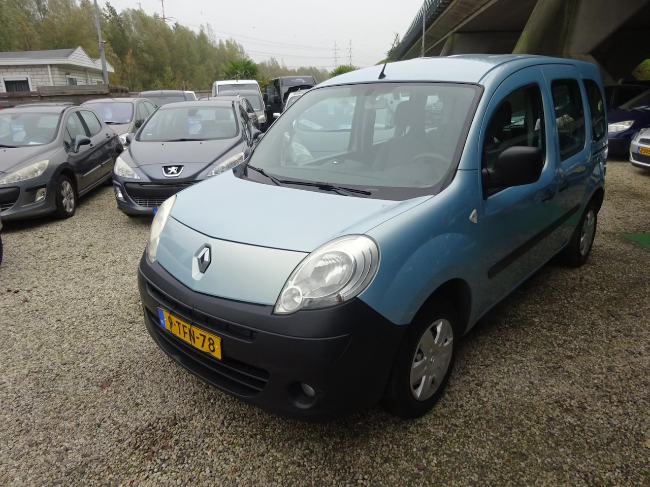 Renault Kangoo Family - 1.6-16V Expression1.6 airco trekhaak - AutoWereld.nl