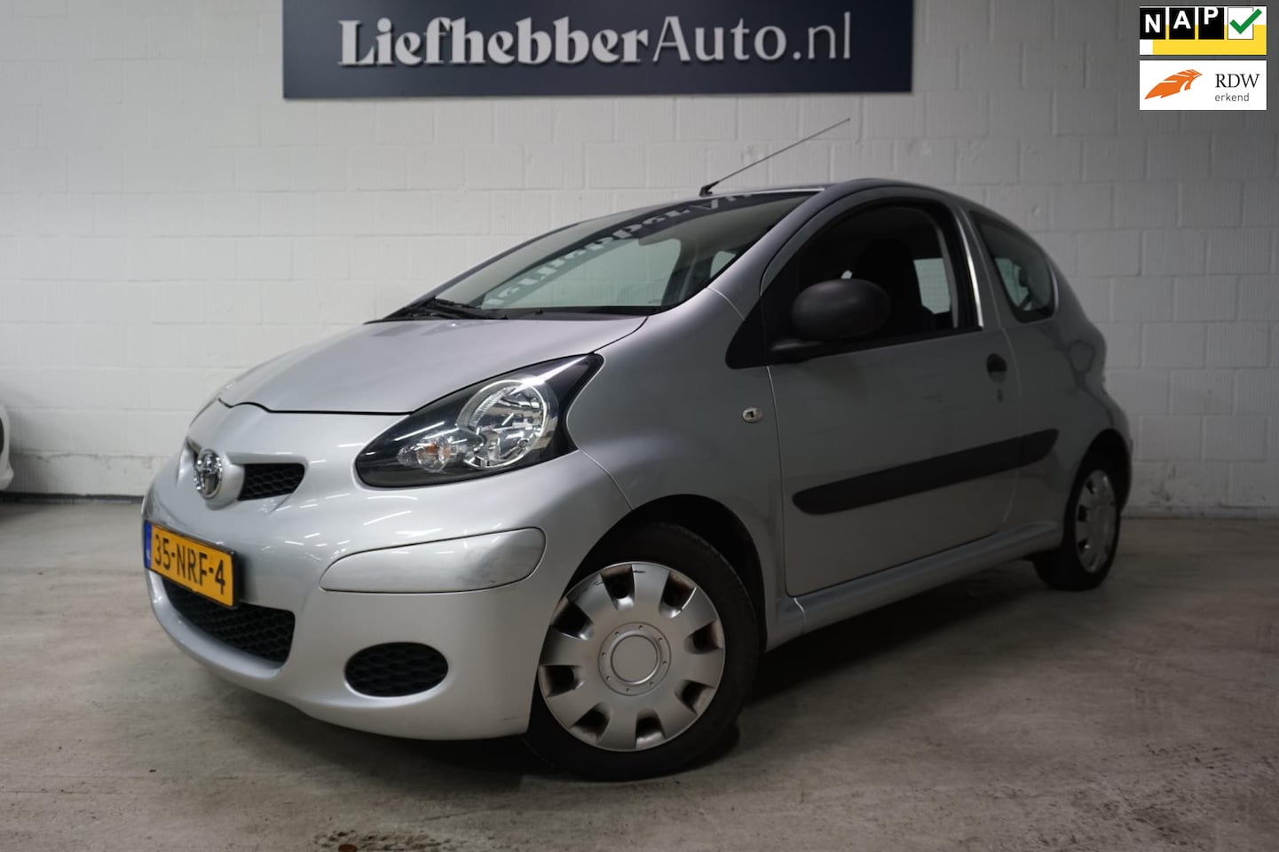 Toyota Aygo - 1.0-12V Access / Airco / NAP / Apk t/m 7-2025 - AutoWereld.nl