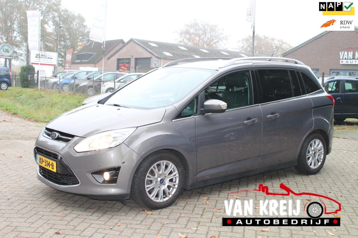 Ford Grand C-Max - 1.0 Lease Titanium 7p. 1.0 Lease Titanium 7p., Trekhaak, Clima, Navi Cruise - AutoWereld.nl