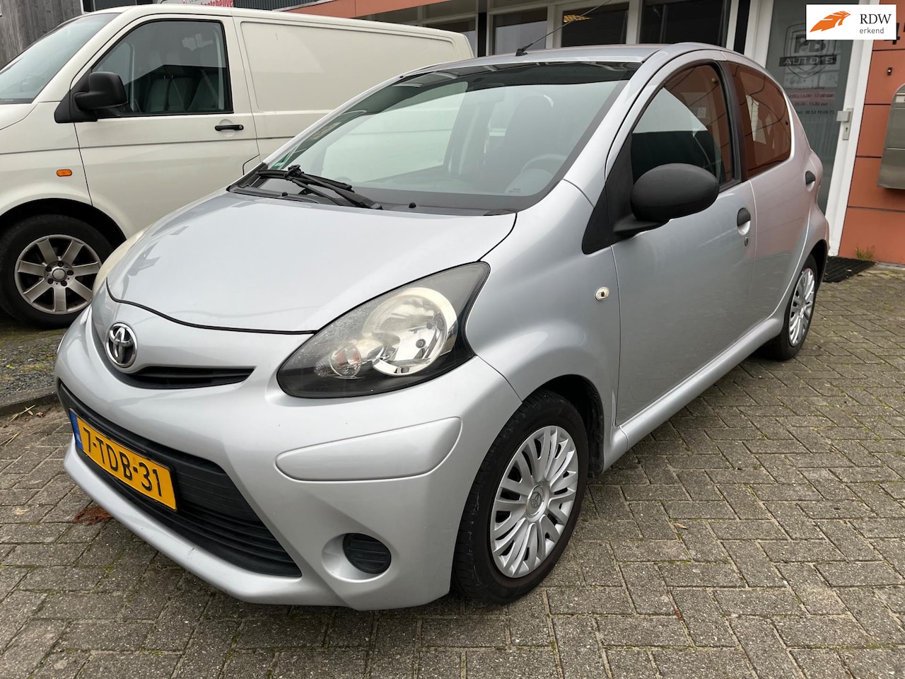 Toyota Aygo - 1.0 VVT-i Now airco - AutoWereld.nl