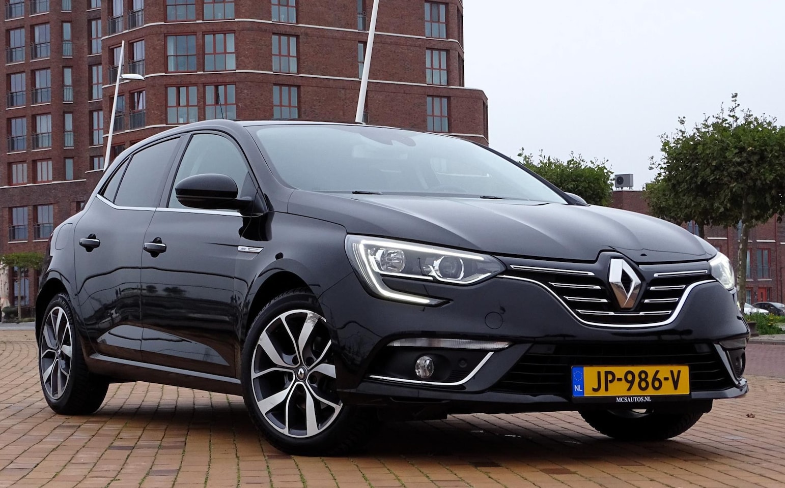 Renault Mégane - 1.2 TCe Bose 130pk Groot scherm Dealer oh - AutoWereld.nl