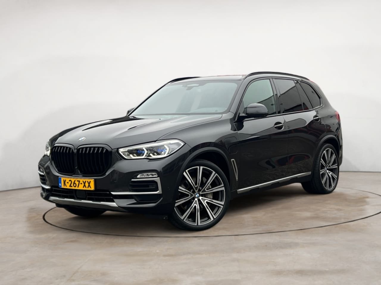 BMW X5 - xDrive45e High Executive X-Line- panoromadak - AutoWereld.nl