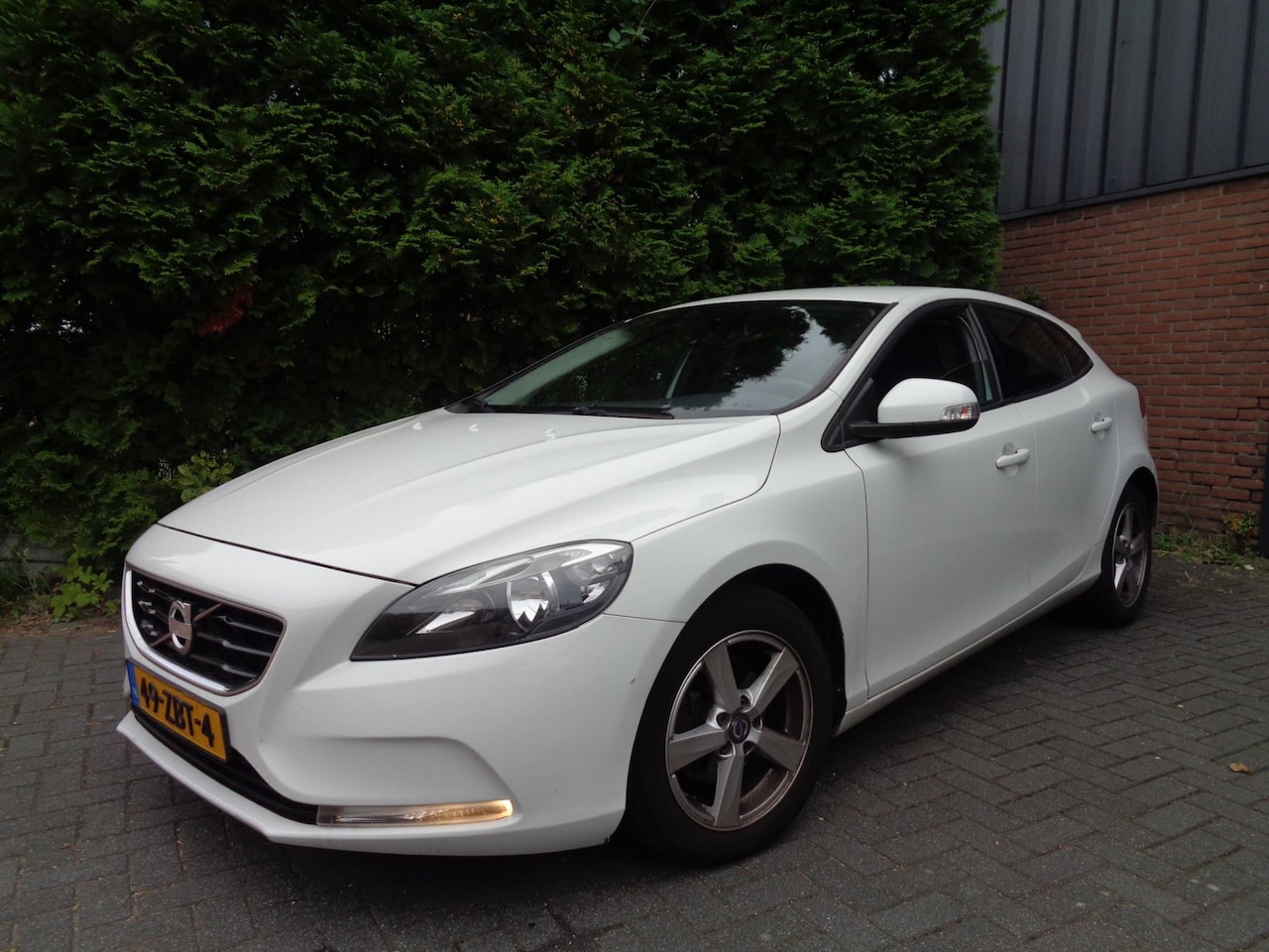 Volvo V40 - 1.6 D2 1.6 D2,Airco,Cruise control - AutoWereld.nl