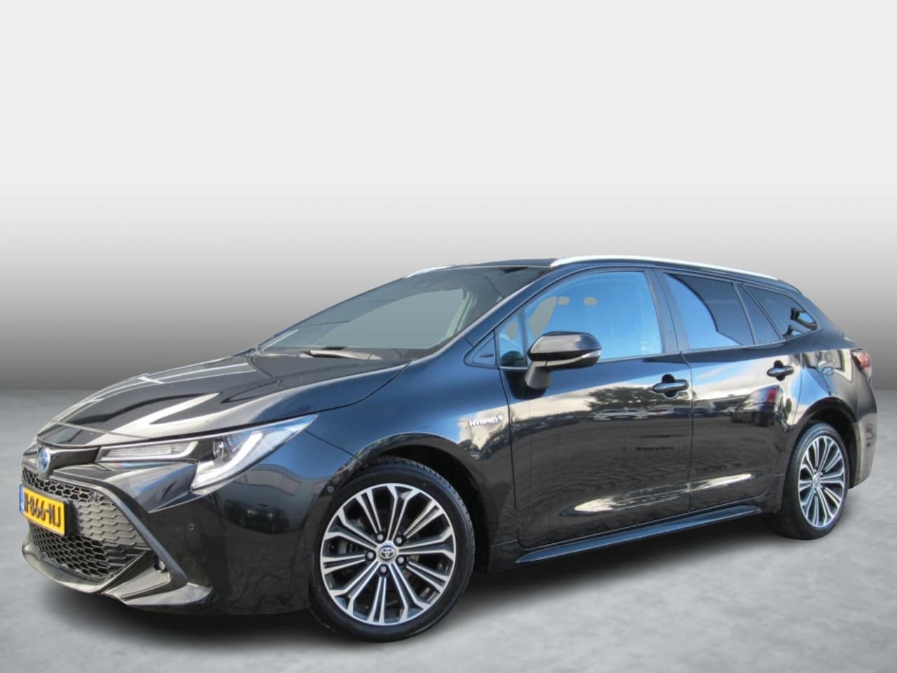 Toyota Corolla Touring Sports - 1.8 Hybrid Style LED Camera Apple Carplay Clima Cruise - AutoWereld.nl