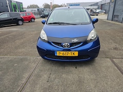 Toyota Aygo - 1.0-12V