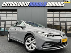 Volkswagen Golf - 1.0 eTSI Life NL.Auto/Virtual Cockpit/Automaat/Nardo Grey/Adaptive Cruise/Navigatie/1Ste E