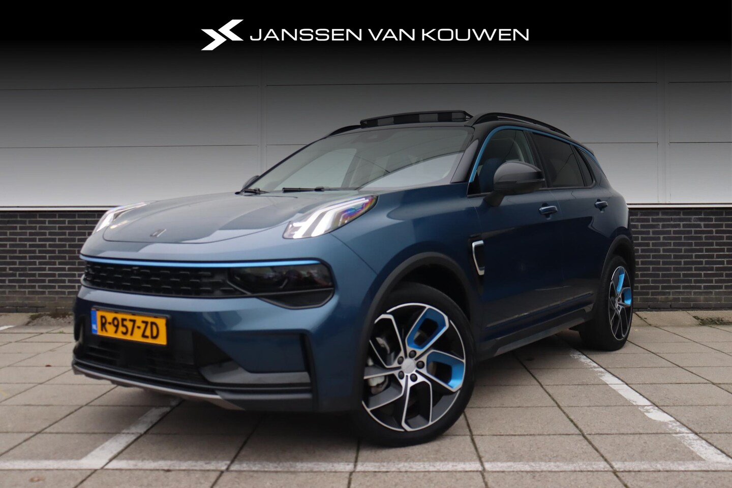 Lynk & Co 01 - 1.5 PHEV Pano Stoelverwarming 360-Camera - AutoWereld.nl