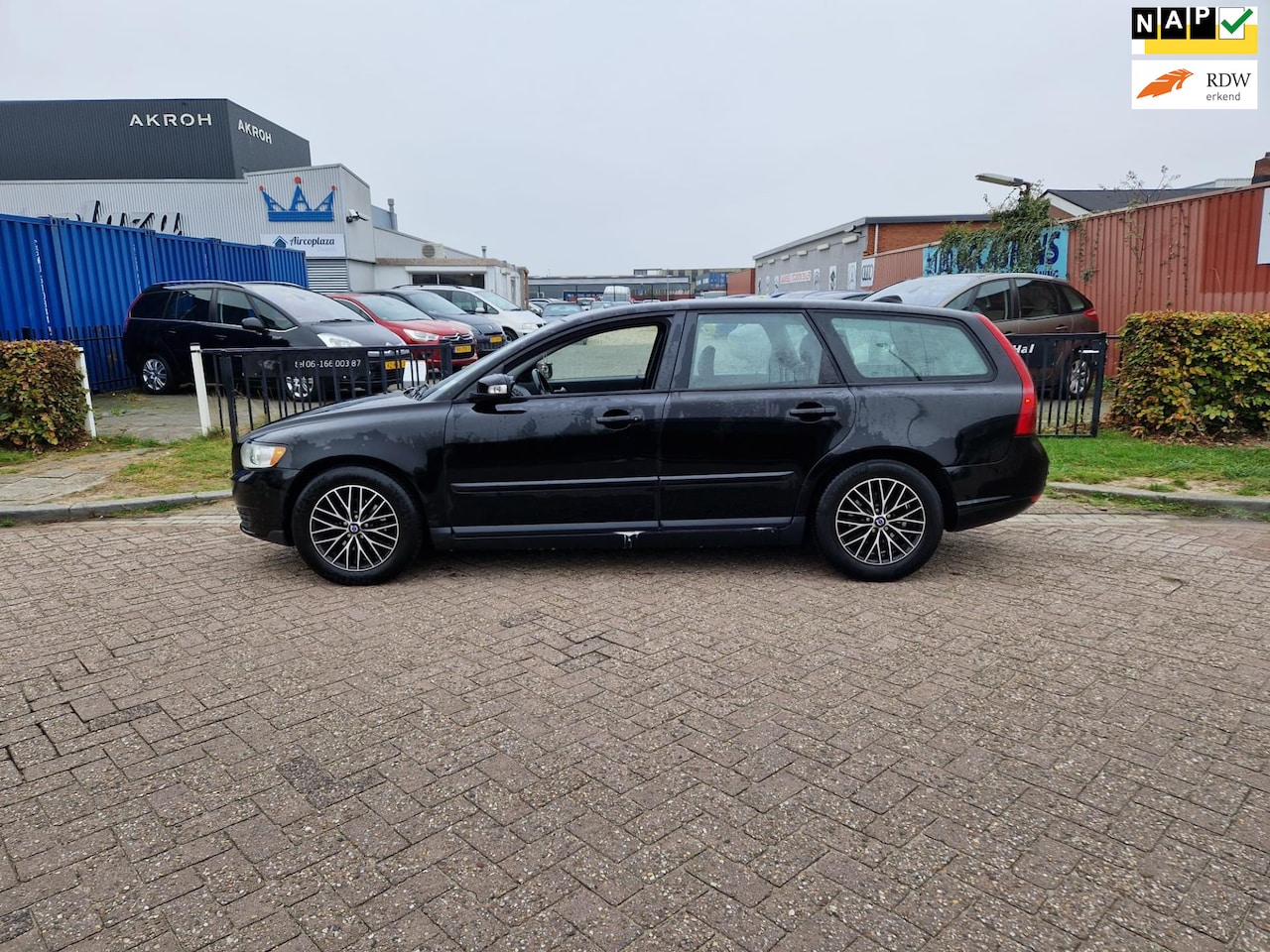 Volvo V50 - 2.0/PANO/CRUISE/LEES ADVERTENTIE! - AutoWereld.nl