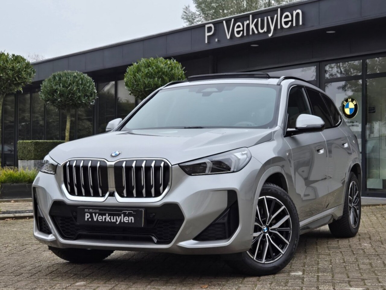 BMW X1 - 20I SDRIVE M SPORT I PANORAMA I HARMAN KARDON I HEAD UP I - AutoWereld.nl