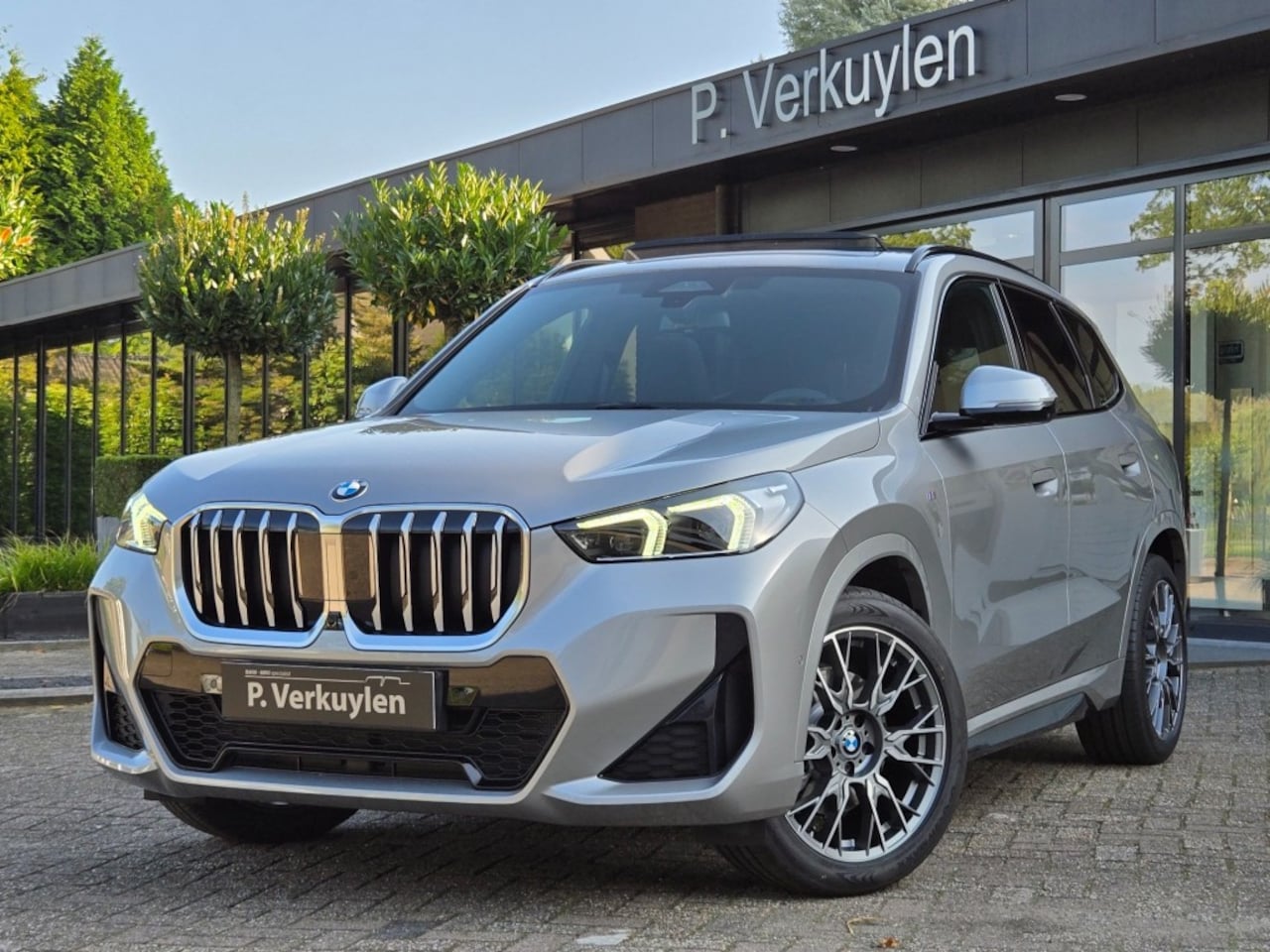 BMW X1 - 20I SDRIVE M SPORT I PANORAMA I HARMAN KARDON I HEAD UP I - AutoWereld.nl