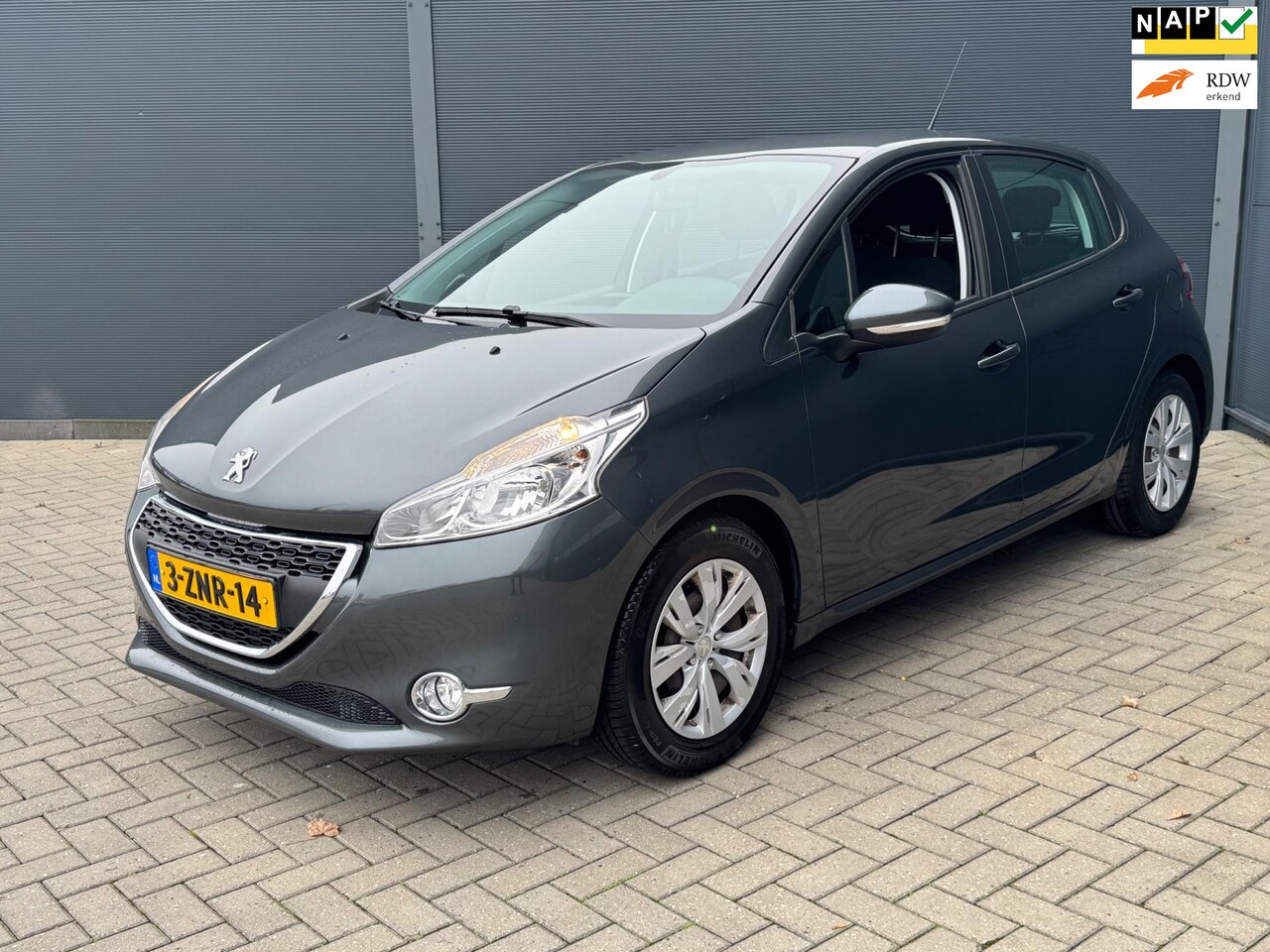 Peugeot 208 - 1.2 PureTech Blue Lease Premium 1.2 PureTech Blue Lease Premium - AutoWereld.nl