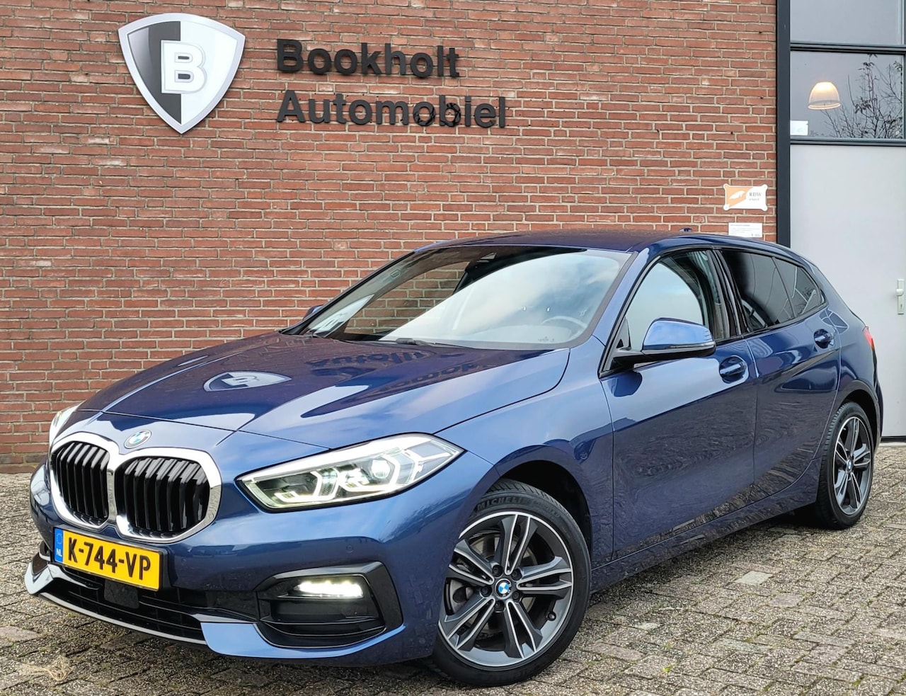 BMW 1-serie - 118i Sport Line 118i Sport Line, Carplay, Virtual Cockpit, DAB (1e eig. NL-auto met NAP) - AutoWereld.nl