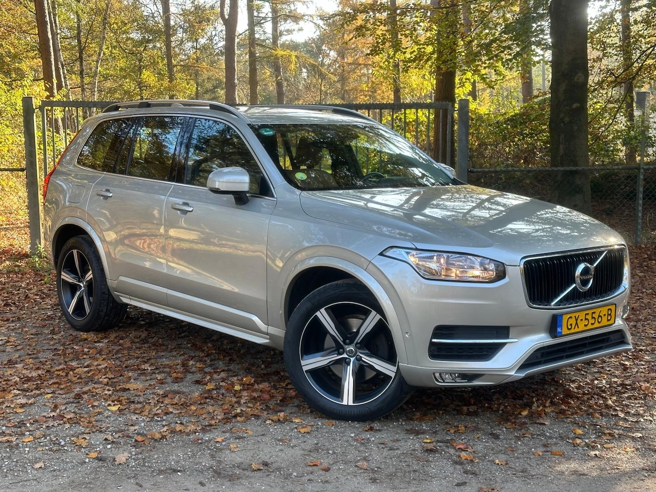 Volvo XC90 - 2.0 D5 AWD Momentum 2.0 D5 AWD Momentum - AutoWereld.nl