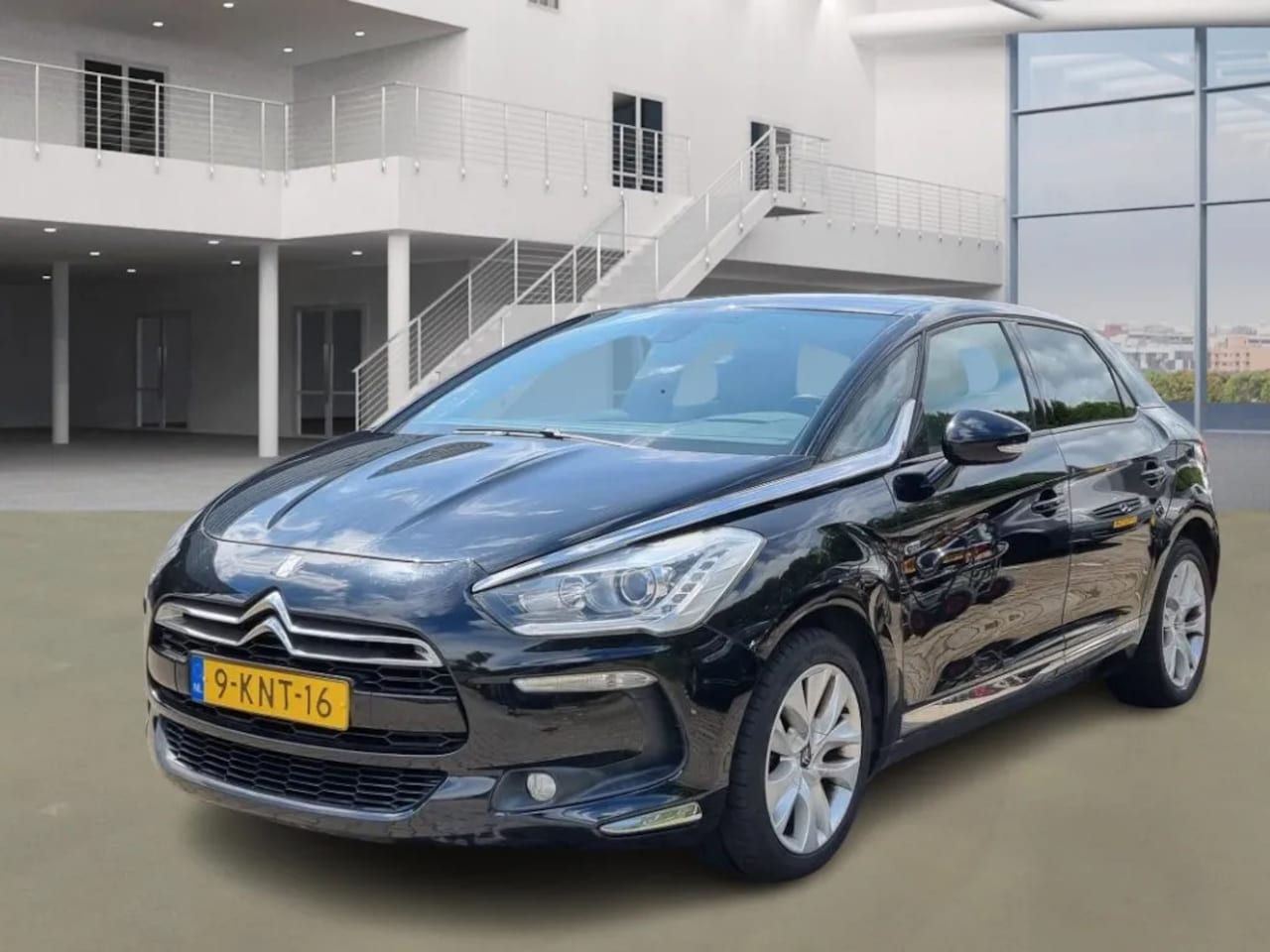 Citroën DS5 - 2.0 Hybrid4 Business 2.0 Hybrid4 Business - AutoWereld.nl