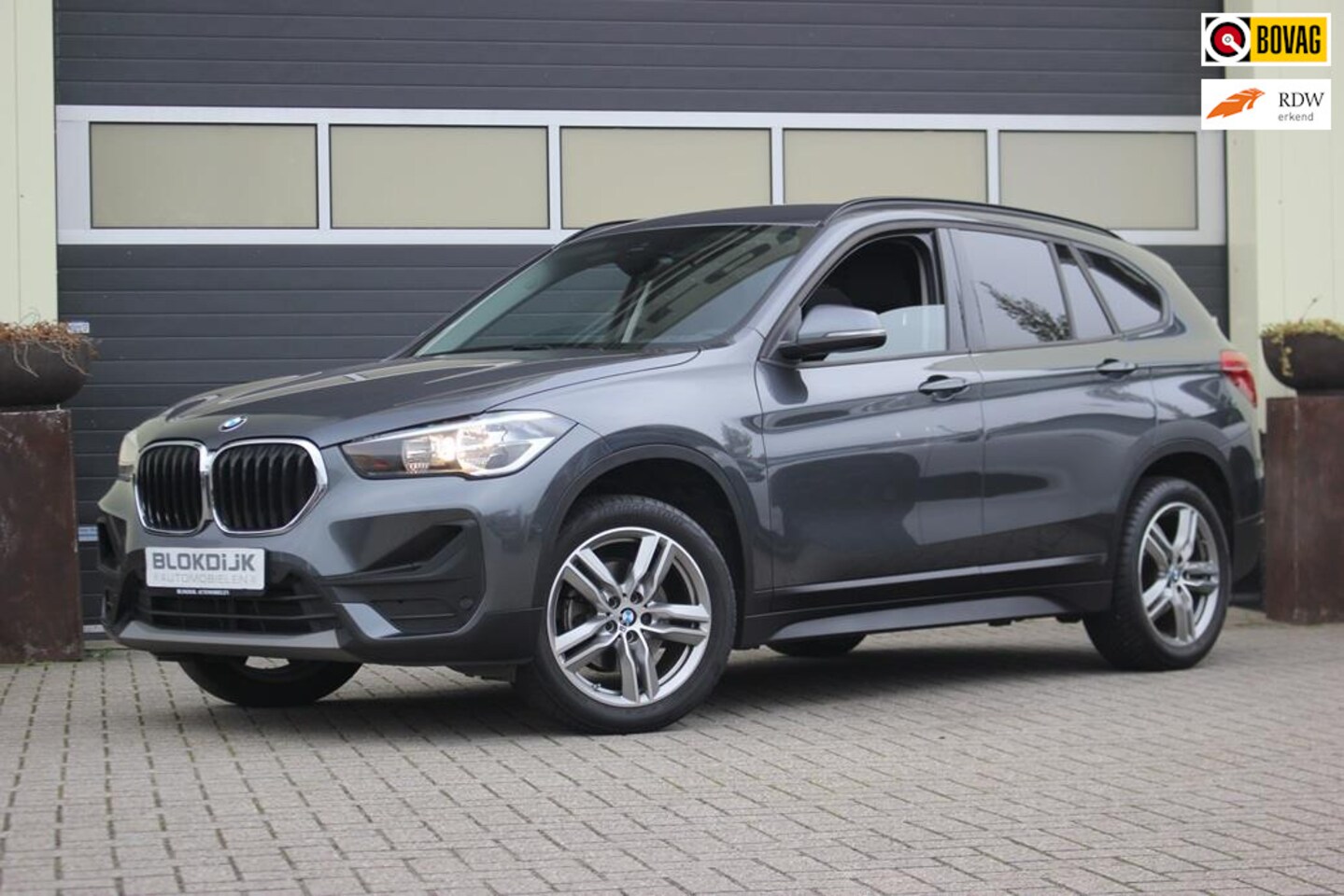 BMW X1 - SDrive18i Business Edition Plus | Trekhaak | - AutoWereld.nl