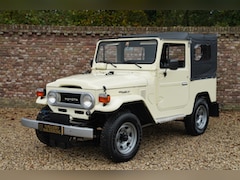 Toyota Land Cruiser - FJ40 Soft top PETROL Striking example restored to factory specifications, 6 Person "Soft-T