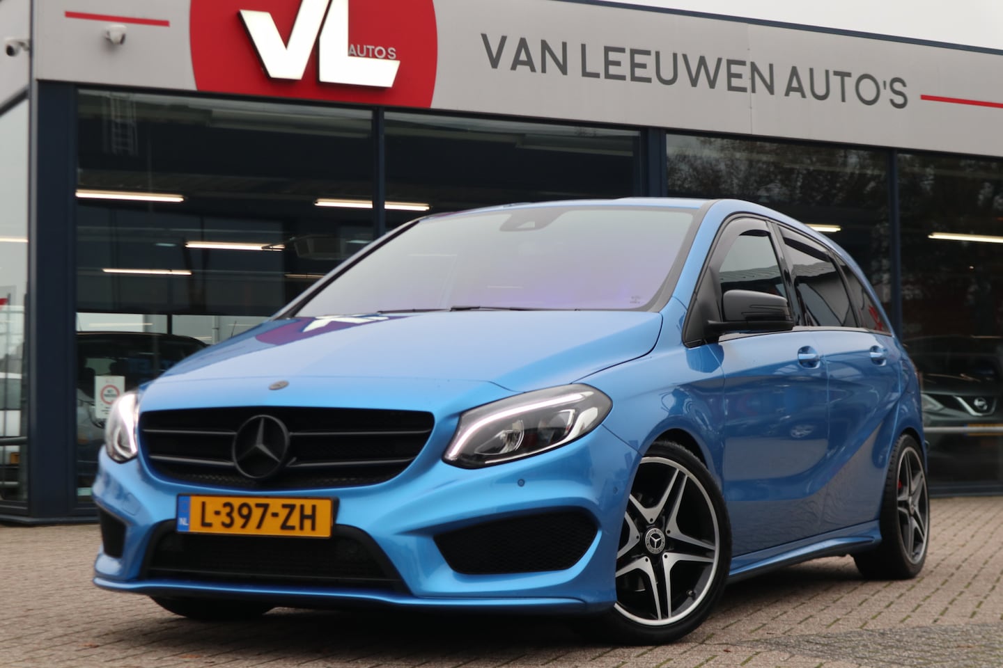 Mercedes-Benz B-klasse - 200 Prestige | Nieuw Binnen! | Veel extra's | Stoelverwarming | AMG uitgevoerd - AutoWereld.nl