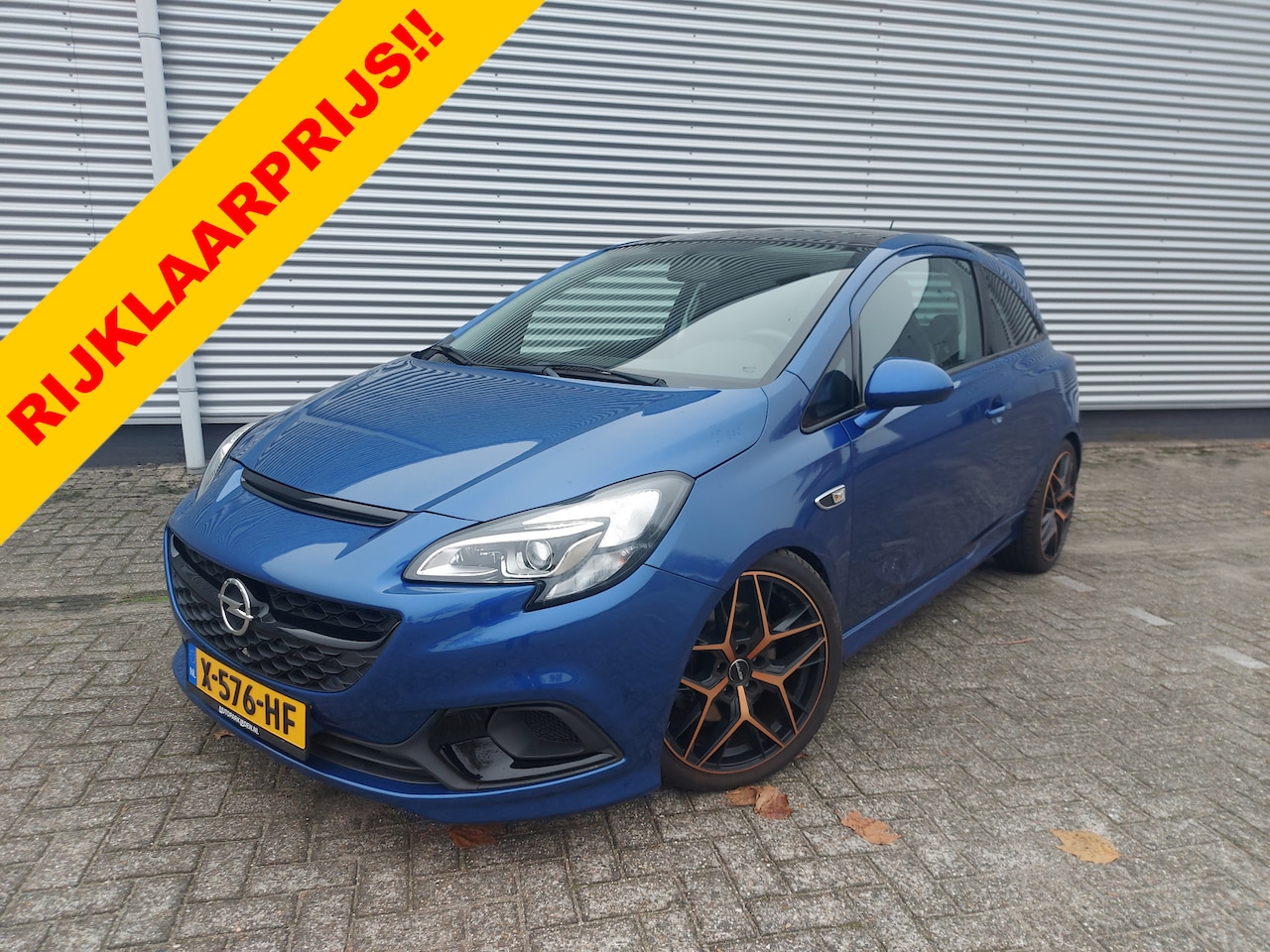 Opel Corsa - 1.6 Turbo OPC Nurnberg Edit. airco,cruisecontrol,parkeersensoren achter,panoramadak, - AutoWereld.nl