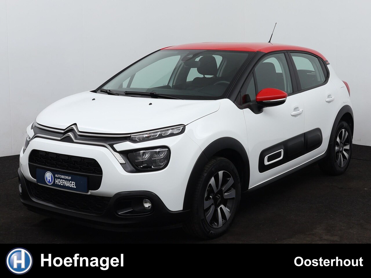 Citroën C3 - 1.2 PureTech Shine | Navigatie | Cruise Control | Climate Control - AutoWereld.nl