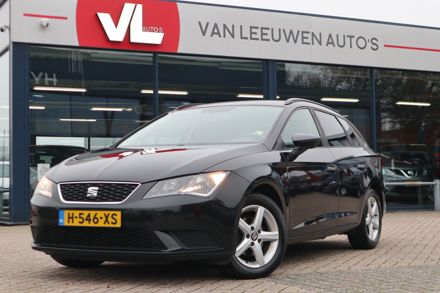 Seat Leon ST - 1.6 TDI Style Ecomotive | Nieuw Binnen! | Navi | Distr. VV. | Cruise - AutoWereld.nl