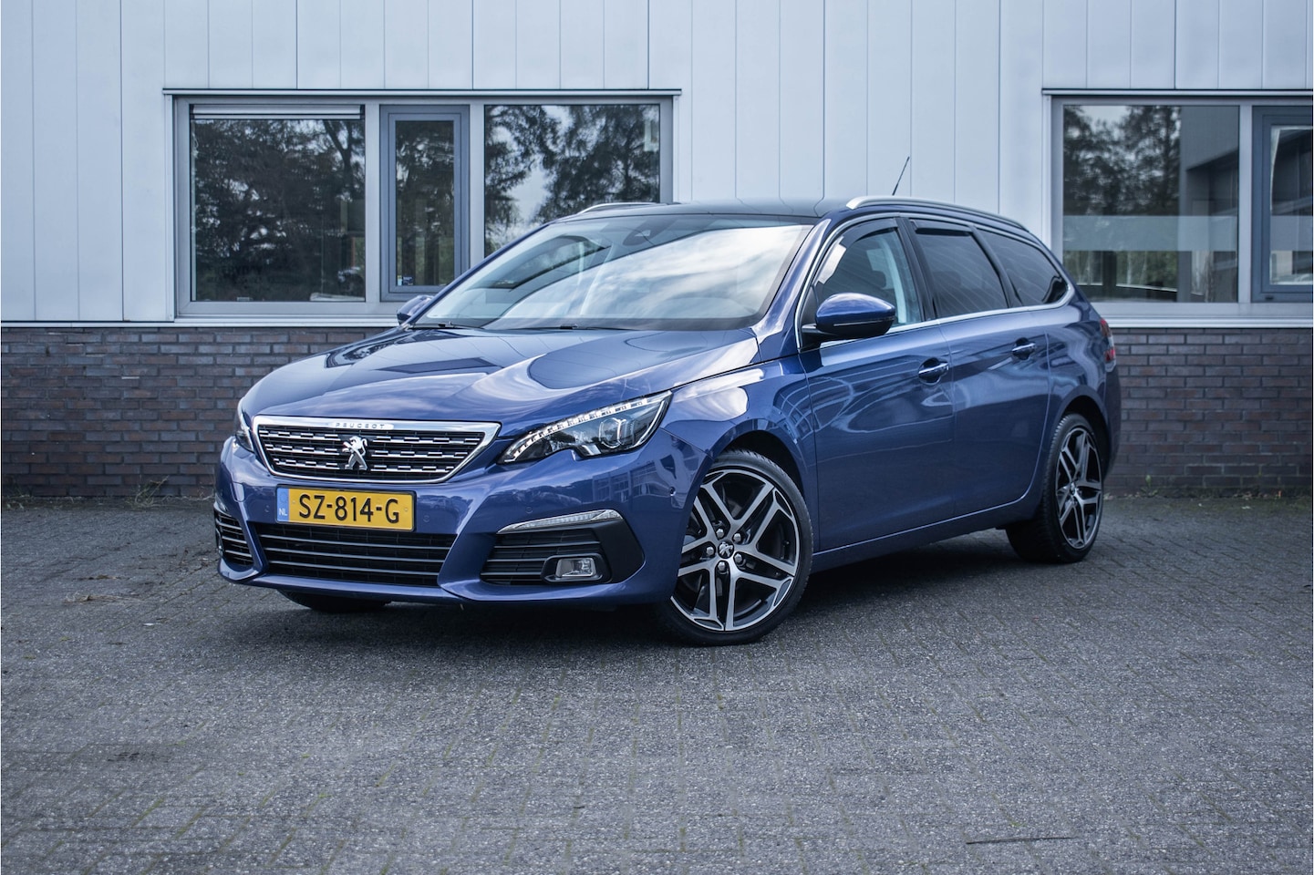 Peugeot 308 SW - 2.0 Lease Premium | Full Led | 1500kg trekgewicht - AutoWereld.nl