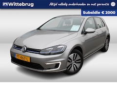 Volkswagen e-Golf - e-Golf Navigatie High / Parkeersensoren / Voorruit verwarming / LED Verlichting / App-conn