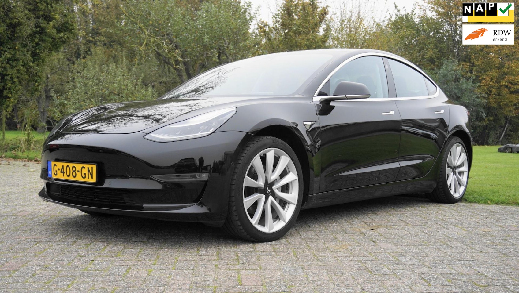 Tesla Model 3 - Long Range RWD Long Range AWD 75 kWh Panoramadak zwart leder - AutoWereld.nl