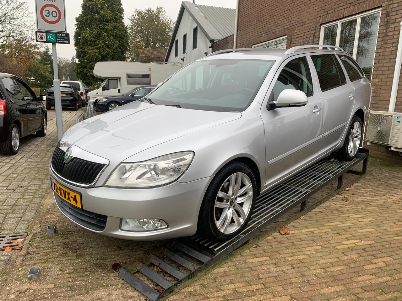 Skoda Octavia Combi - 1.2 TSI Ambition Business Line 1.2 TSI Ambition Business Line - AutoWereld.nl