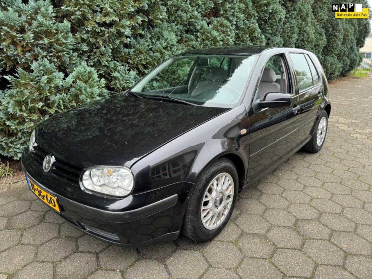 Volkswagen Golf - 1.8-5V Trendline 1.8-5V Trendline 5-Deurs - AutoWereld.nl