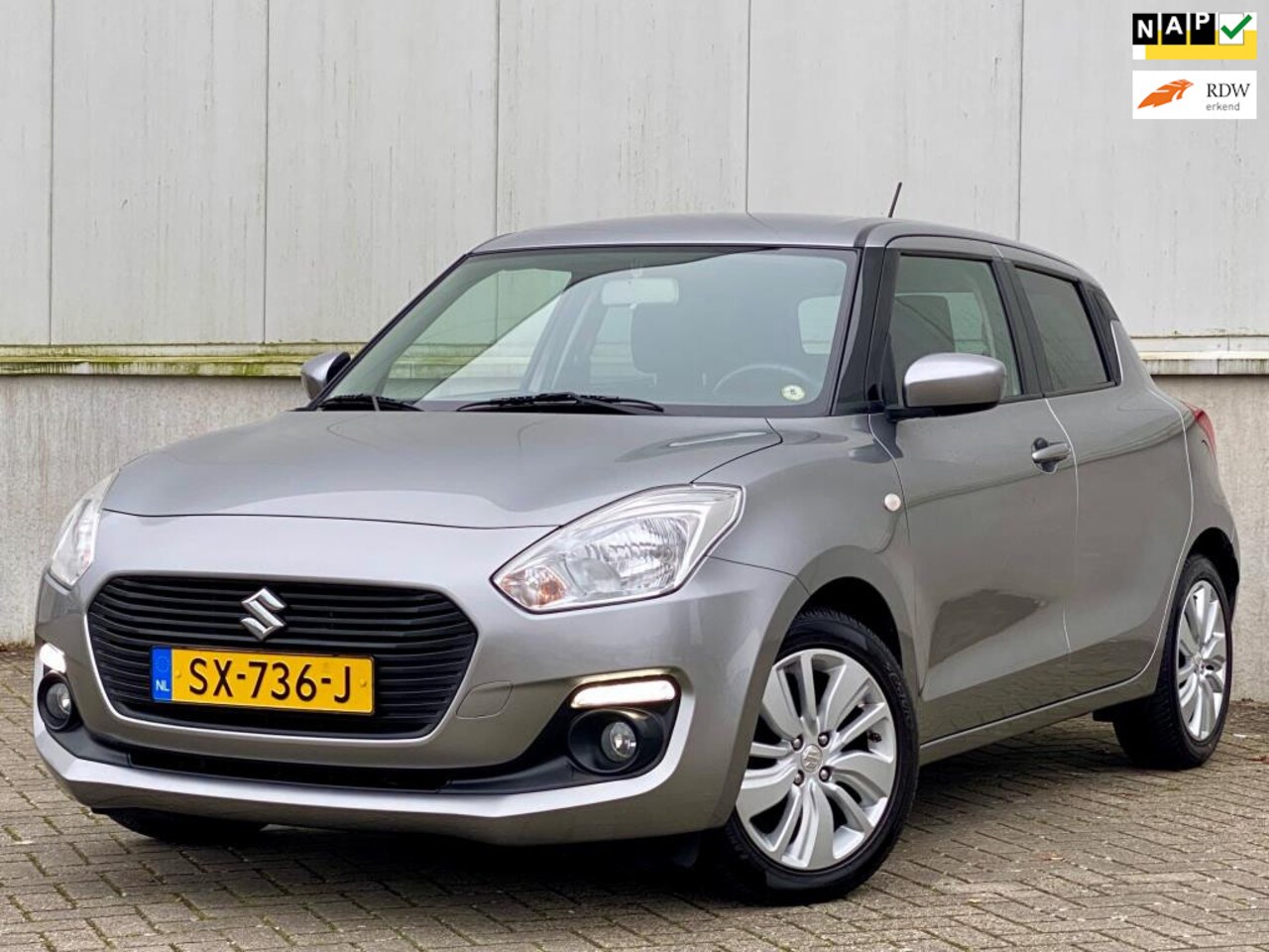 Suzuki Swift - 1.2 Select NAP I APK I CAMERA I AIRCO I CARPLAY I 1e EIGENAAR I DEALER ONDERHOUDEN I BIJNA - AutoWereld.nl