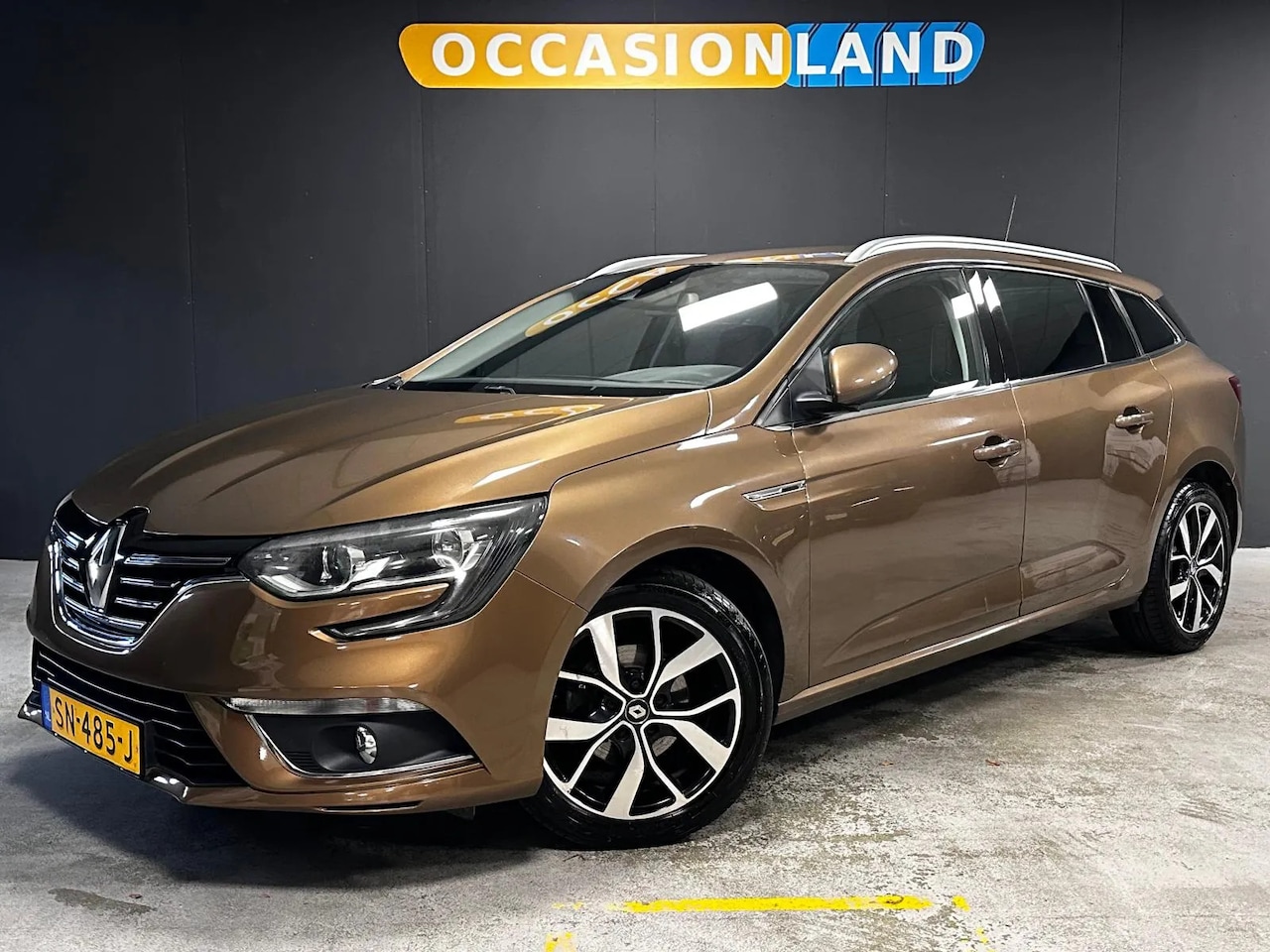 Renault Mégane Estate - 1.2 TCe Bose |HALF-LEDER+MASSAGE|NAVI| - AutoWereld.nl