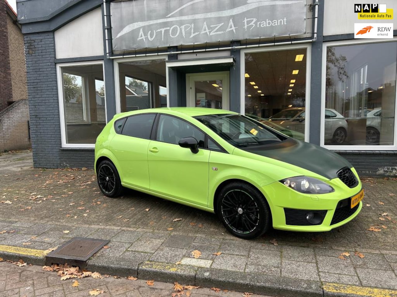 Seat Leon - 2.0 TFSI FR / KIWI GREEN / XENON / CRUISE - AutoWereld.nl