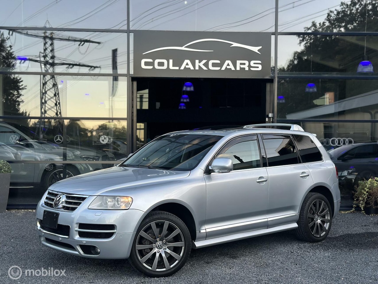 Volkswagen Touareg - 6.0 W12 Executive ABT 99DKM Nieuwstaat - AutoWereld.nl