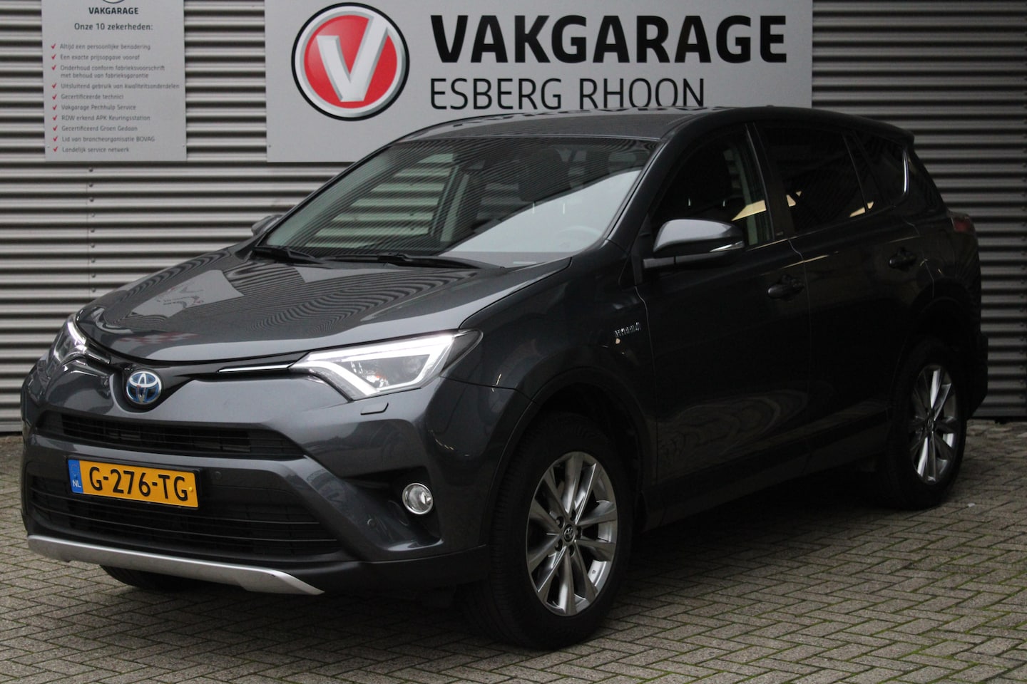 Toyota RAV4 - 2.5 Hybrid AWD Style AUTOMAAT,NAVI/CAM - AutoWereld.nl