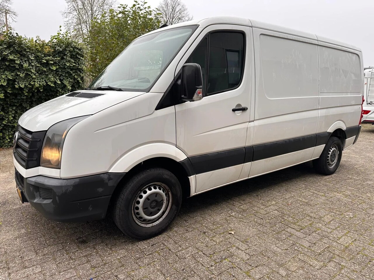 Volkswagen Crafter - 2,0 TDI 2015 airco apk 2-25 euro 5 L2H1 - AutoWereld.nl