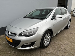 Opel Astra - 1.4 Turbo Blitz - Navigatie