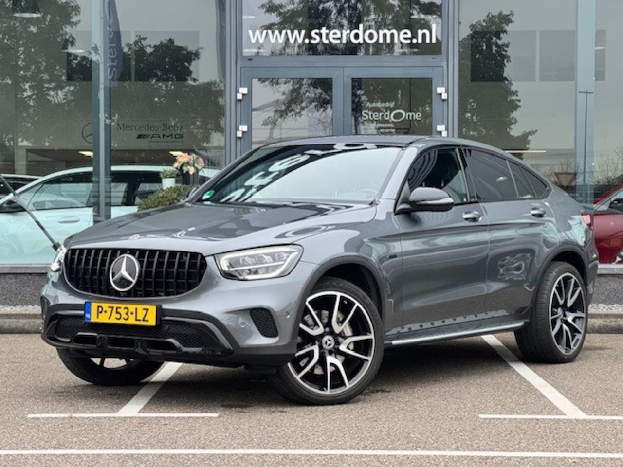 Mercedes-Benz GLC-klasse Coupé - 300e 4MATIC Business Solution AMG l - AutoWereld.nl