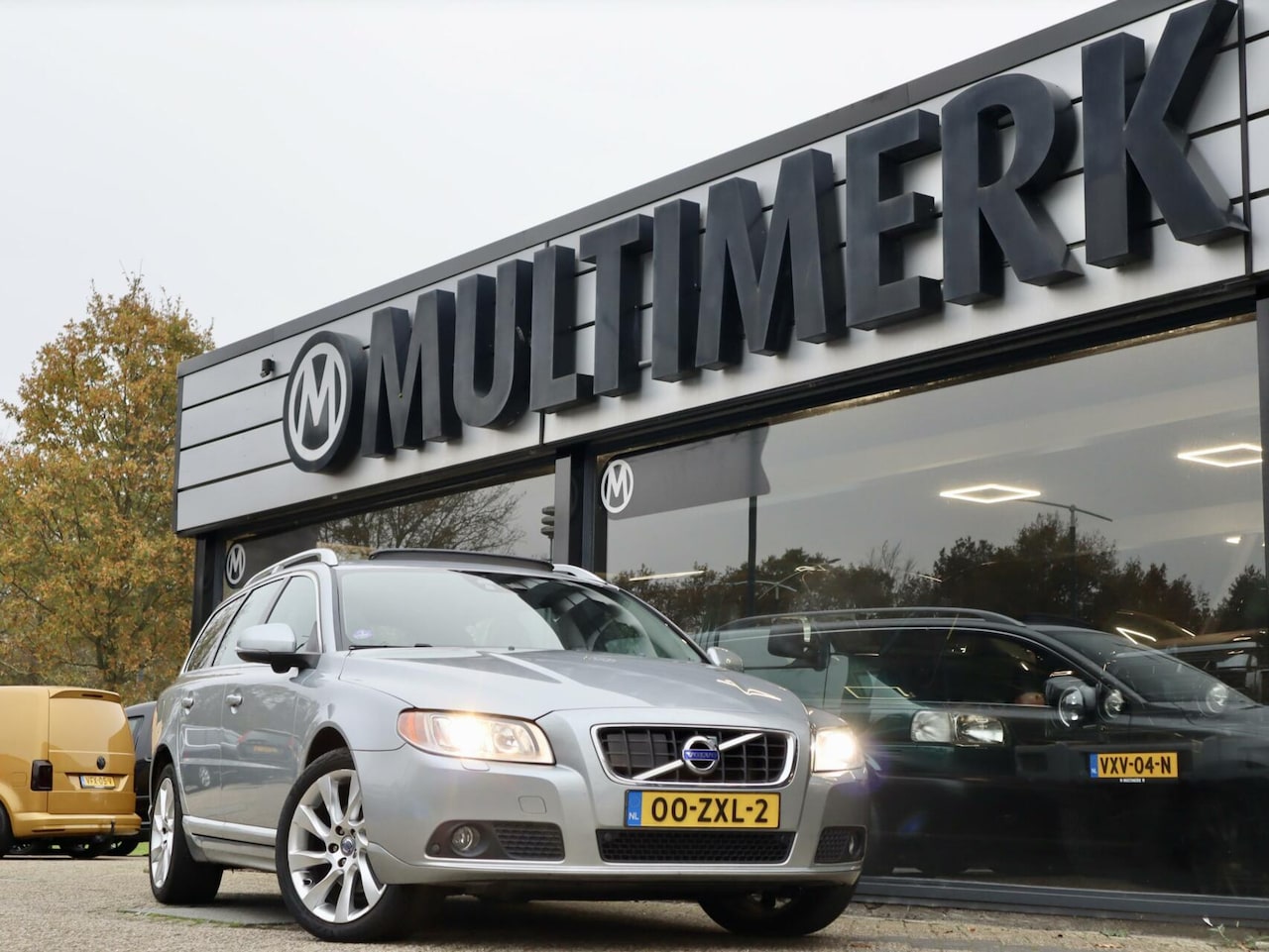 Volvo V70 - 1.6 T4 Summum Automaat, Schuifdak, Trekhaak - AutoWereld.nl