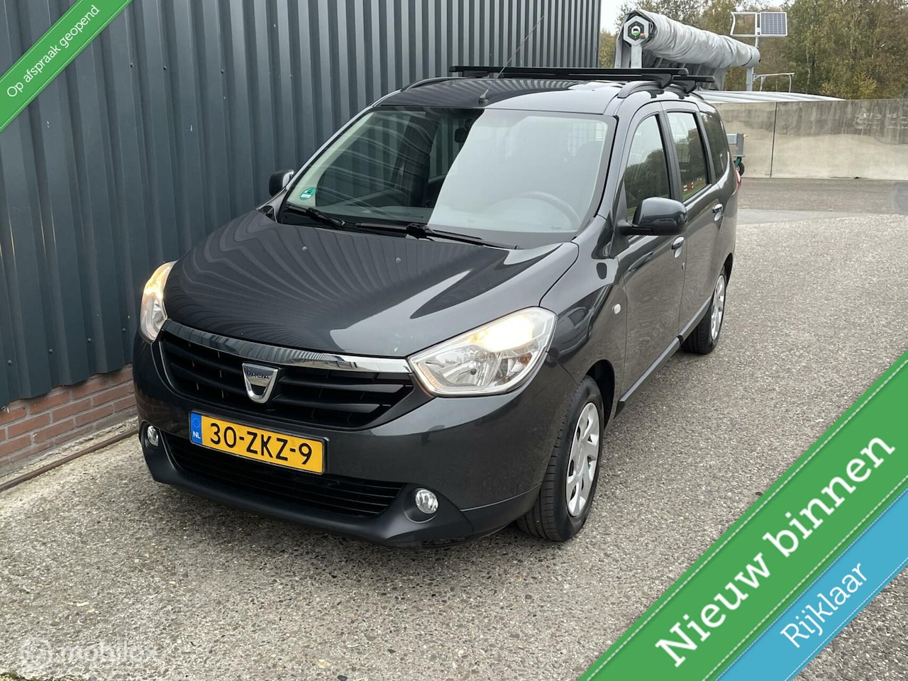 Dacia Lodgy - 1.2 TCe Lauréate 5p. NAP/TR HAAK/NWE APK/AIRCO - AutoWereld.nl