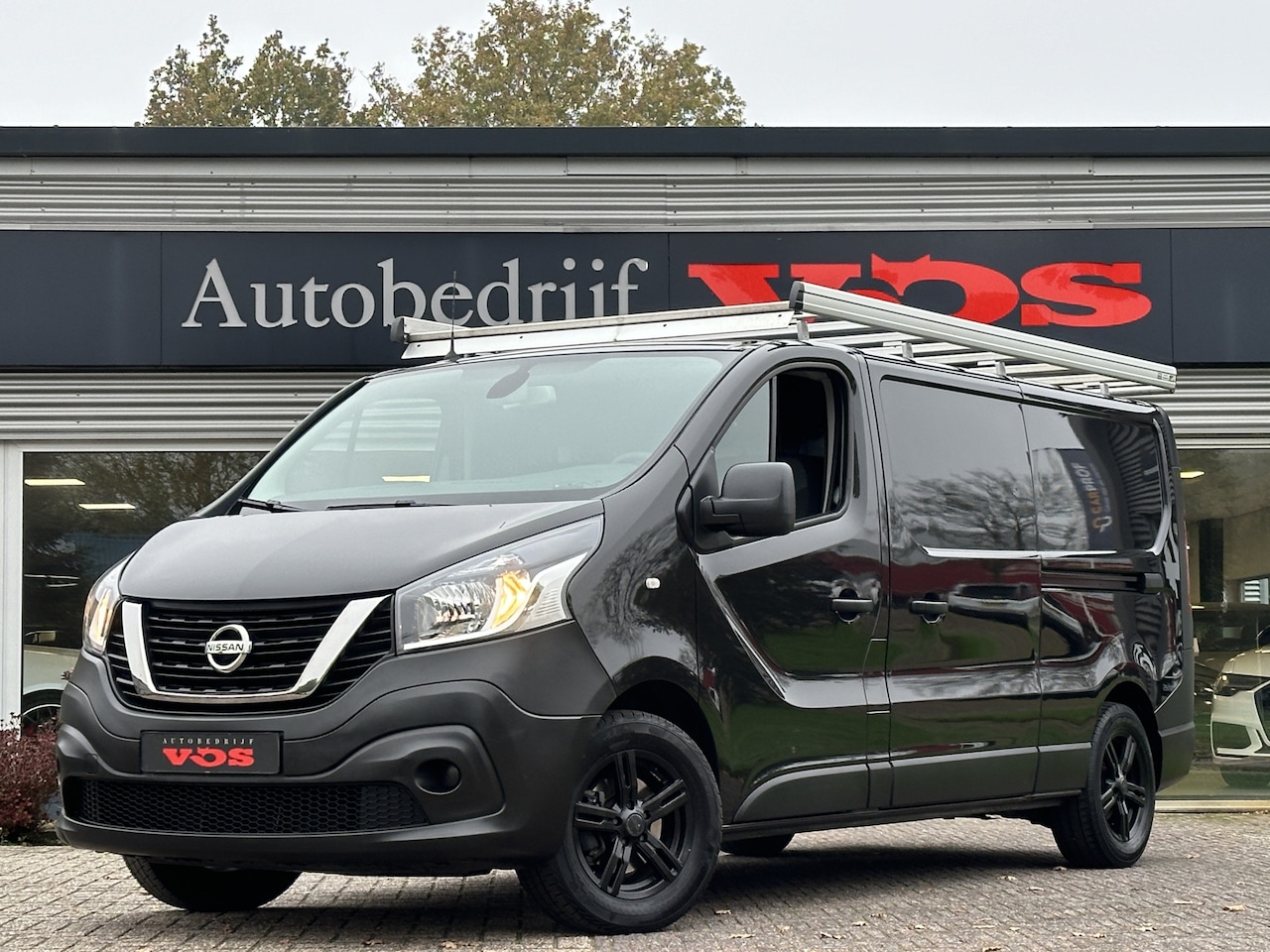 Nissan nv300 - 2.0 dCi 120 L2H1 | Navi | Camera | Dubbele schuifdeur | 1e eigenaar - AutoWereld.nl