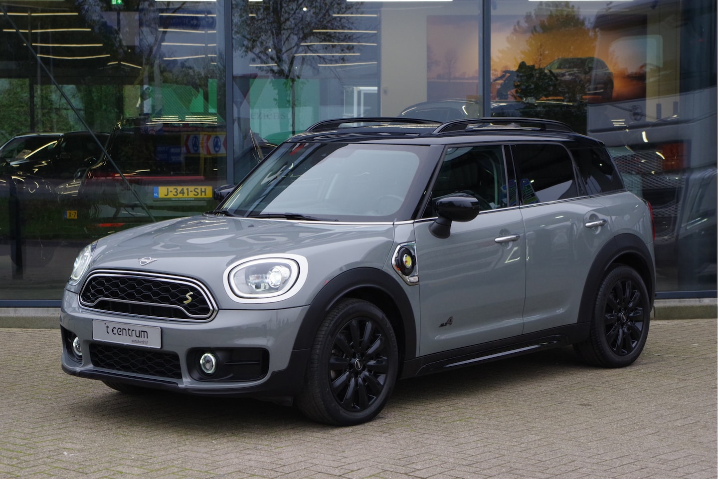 MINI Countryman - 2.0 Cooper S E ALL4 Chili Mini 2.0 Cooper S E ALL4 220 PK Chili, LED, Leder, Camera, Carplay, Stoelverwarming - AutoWereld.nl