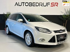 Ford Focus Wagon - 1.0 EcoBoost Titanium Navigatie Parkpilot 6-Bak 125pk Cruise Controle Stoelverwarming