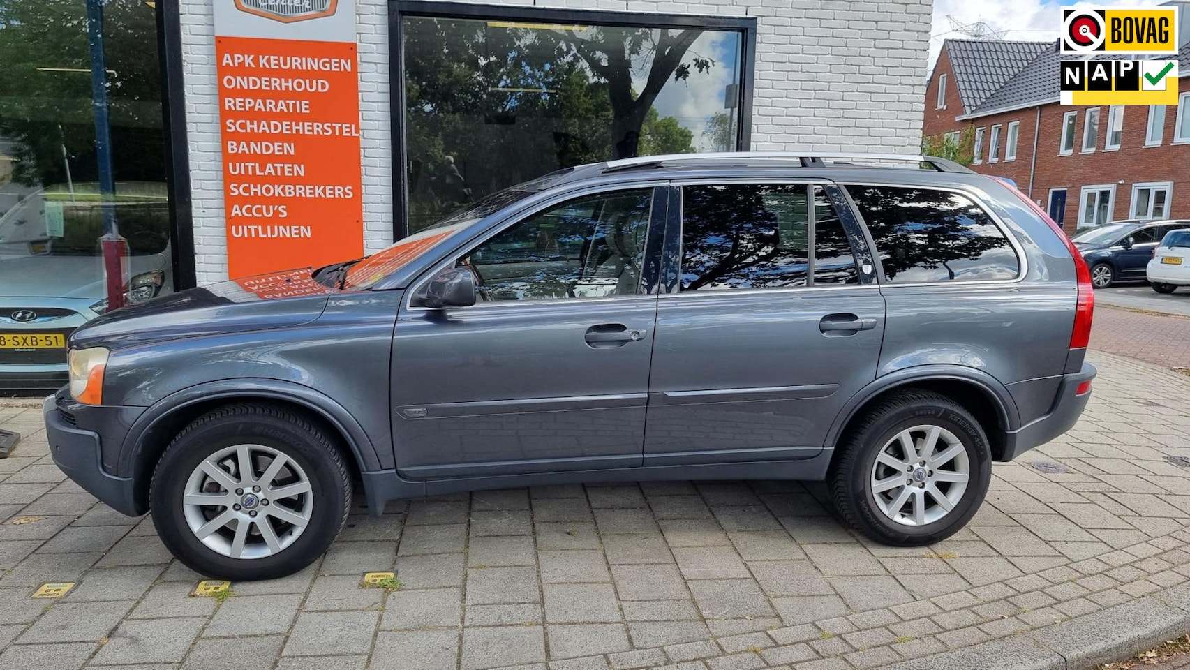 Volvo XC90 - 4.4 V8 Executive young timer - AutoWereld.nl