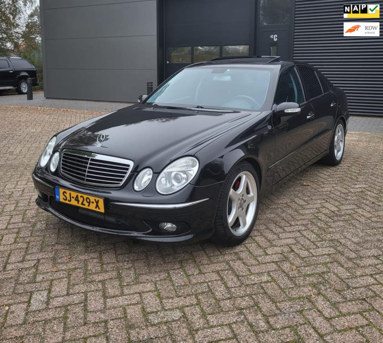 Mercedes-Benz E-klasse - E500 AMG, Schuifdak, met veel opties! - AutoWereld.nl