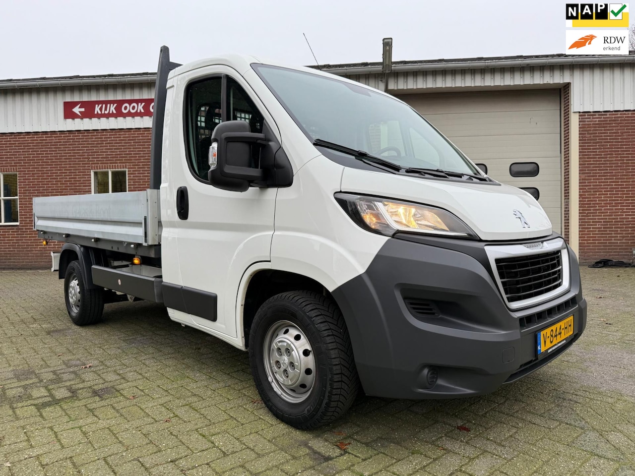 Peugeot Boxer - 335 2.0 BlueHDI euro 6 131PK openlaadbak Pro - AutoWereld.nl